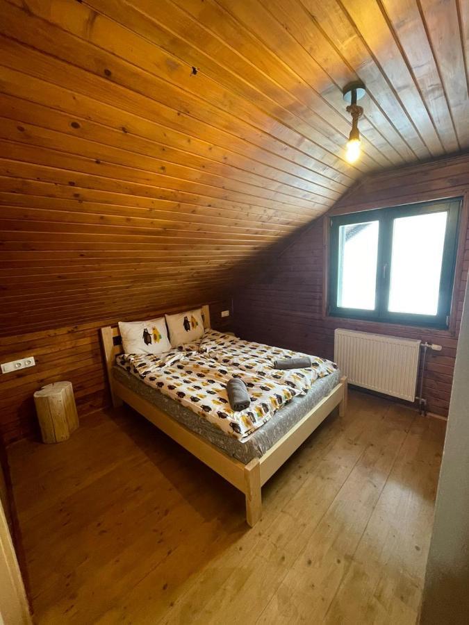 Madarasi Sportbazis Hotel Capilnita Ngoại thất bức ảnh